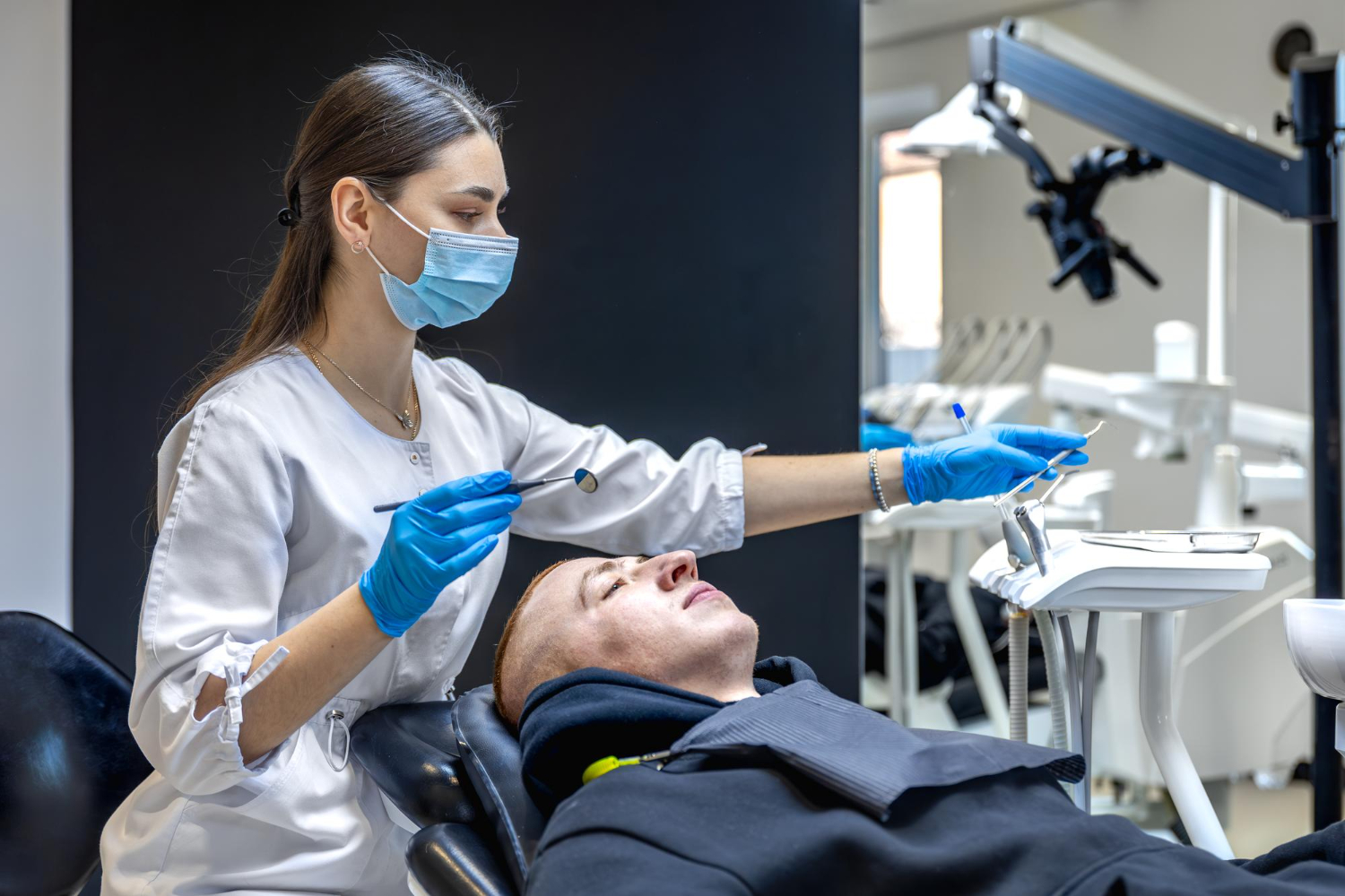 Fix Your Smile This Summer: Top Cosmetic Dentistry Options for a More Confident You